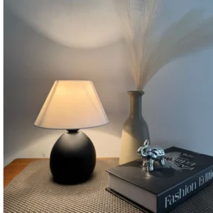Abajur Luminaria de Ceramica Porcelana Bivolt Com Cupula para Decoração Quarto Escritorio Decoração Várias Cores Moderno